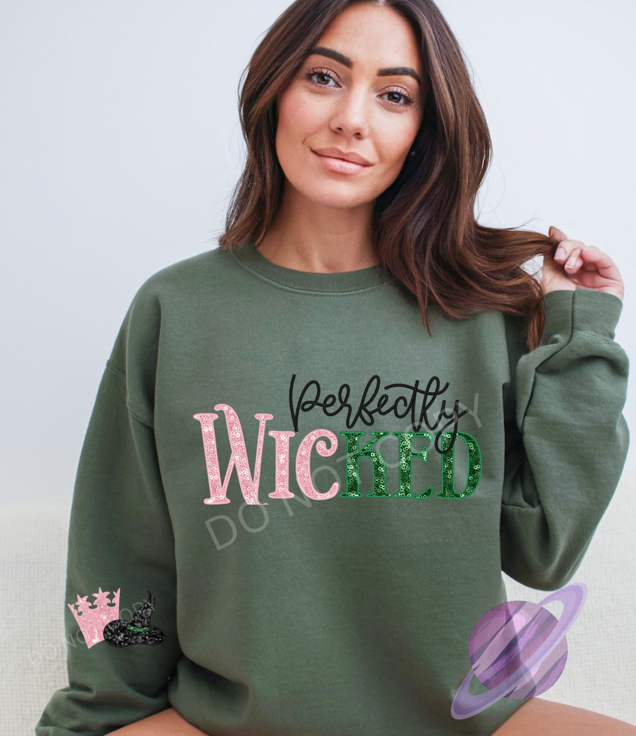 PERFECTLY WICKED SWEATSHIRT W/ SLEEVE PRINT